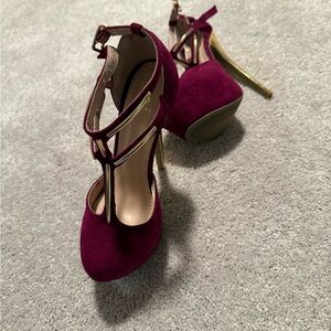 Chic Burgundy Heels with Gold Accents